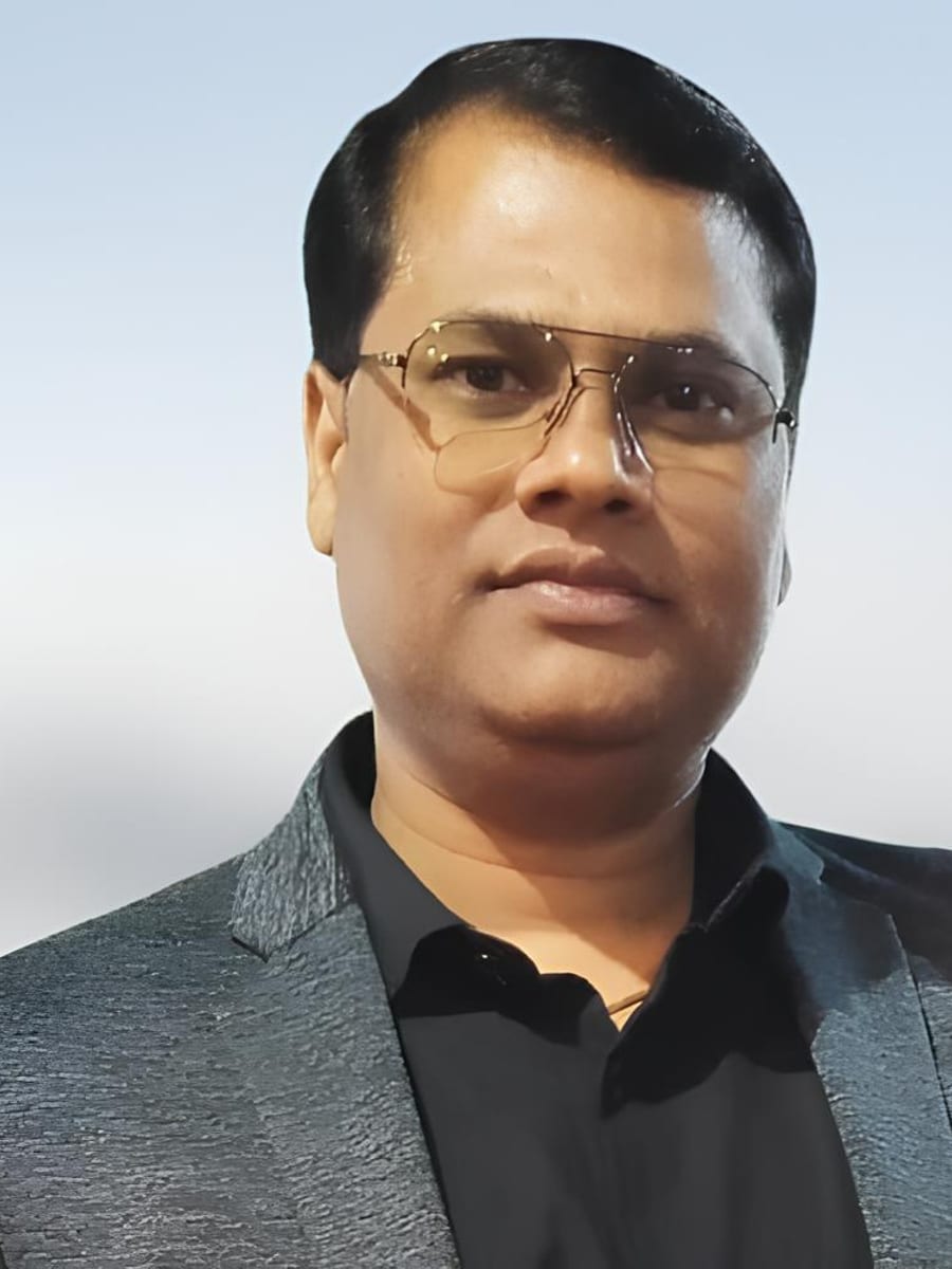 DIWAKAR SEN